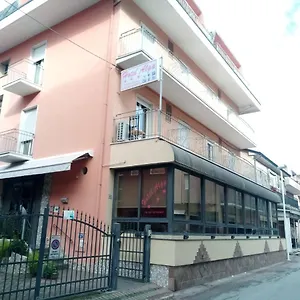 https://hotel-alga.emilia-romagnahotels.net